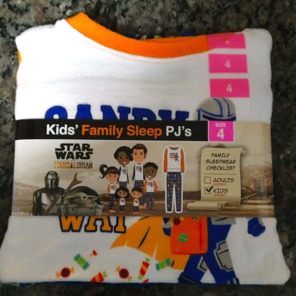 Kids 2 piece Star Wars PJ's Size 4T